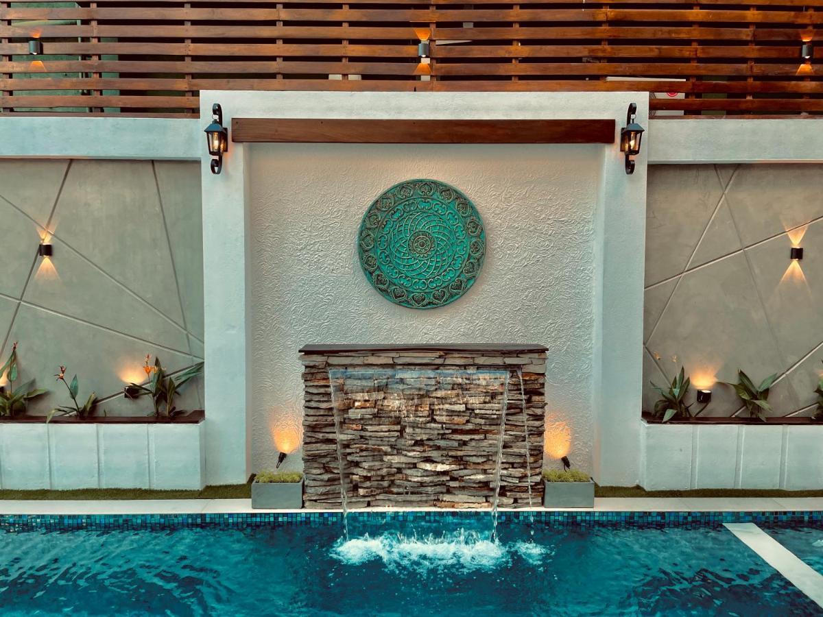 8 Plus Luxury Apartments Negombo Exterior foto
