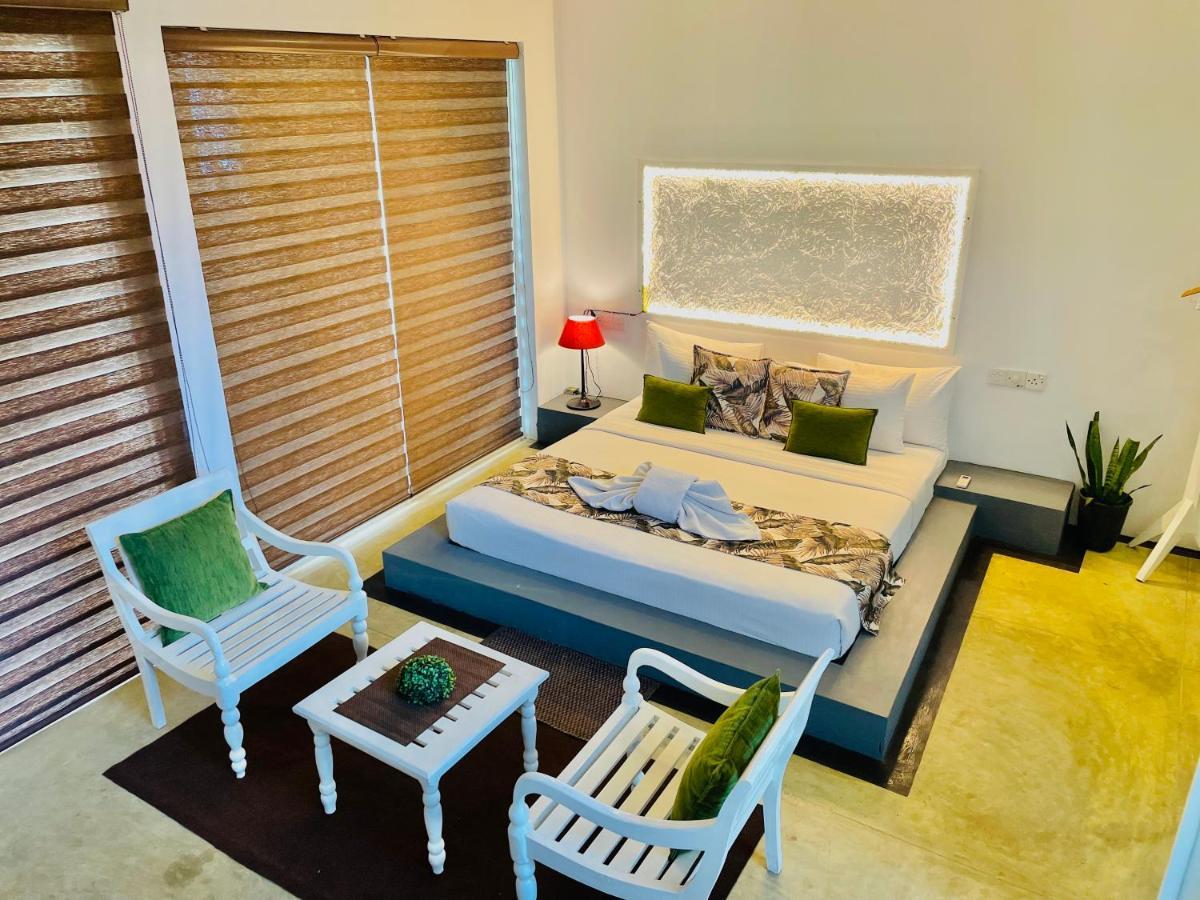 8 Plus Luxury Apartments Negombo Exterior foto
