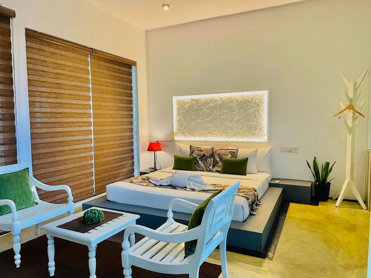 8 Plus Luxury Apartments Negombo Exterior foto