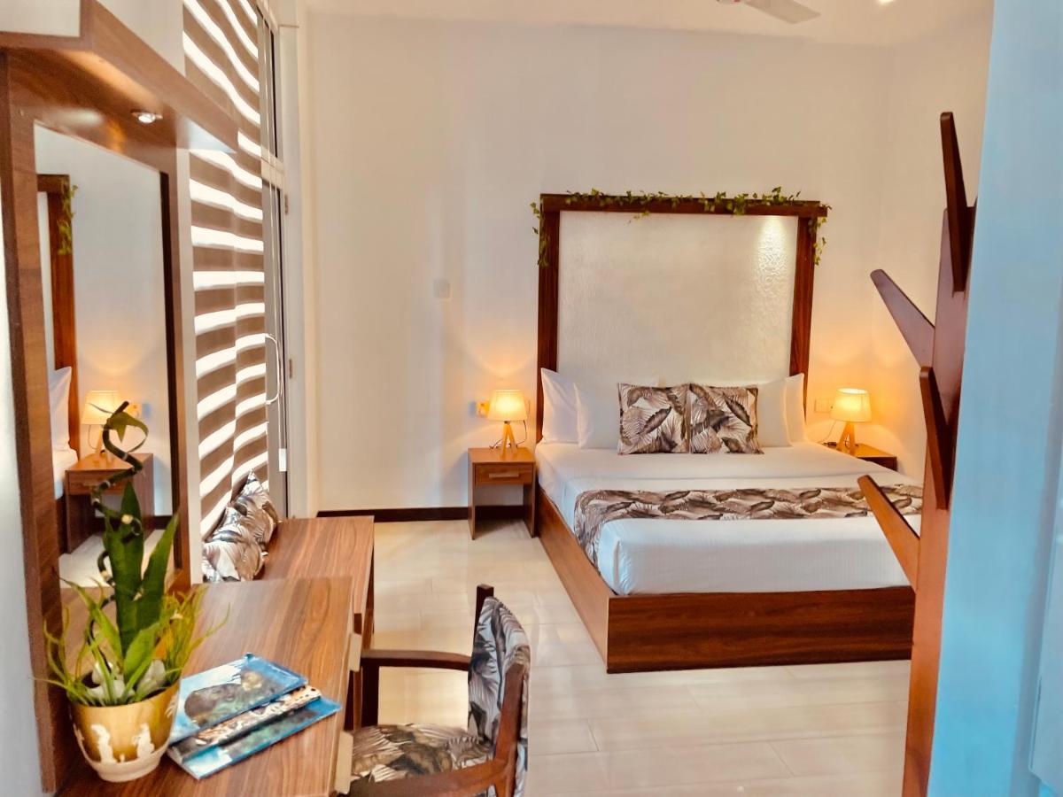 8 Plus Luxury Apartments Negombo Exterior foto