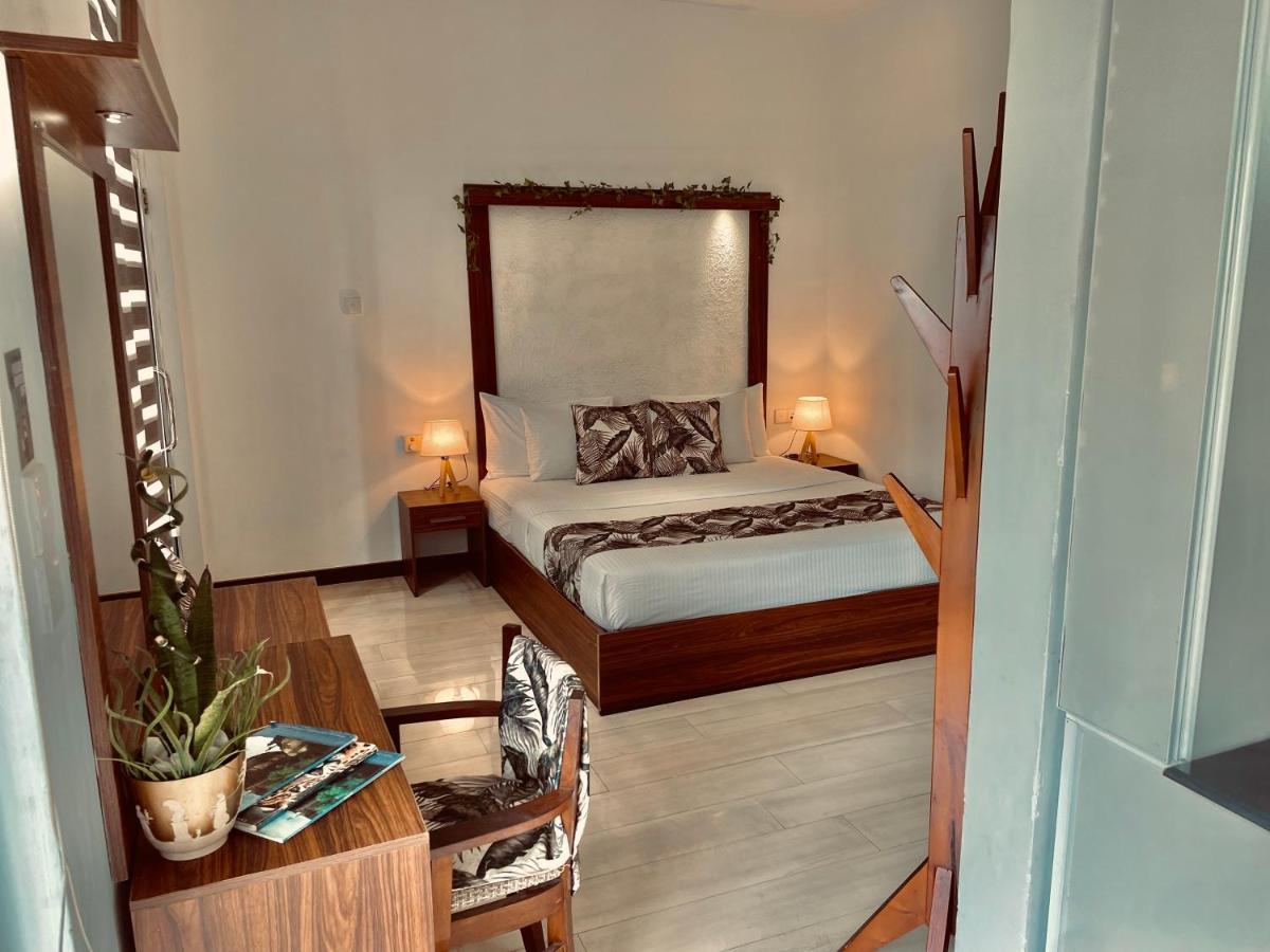 8 Plus Luxury Apartments Negombo Exterior foto