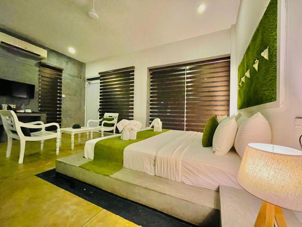 8 Plus Luxury Apartments Negombo Exterior foto