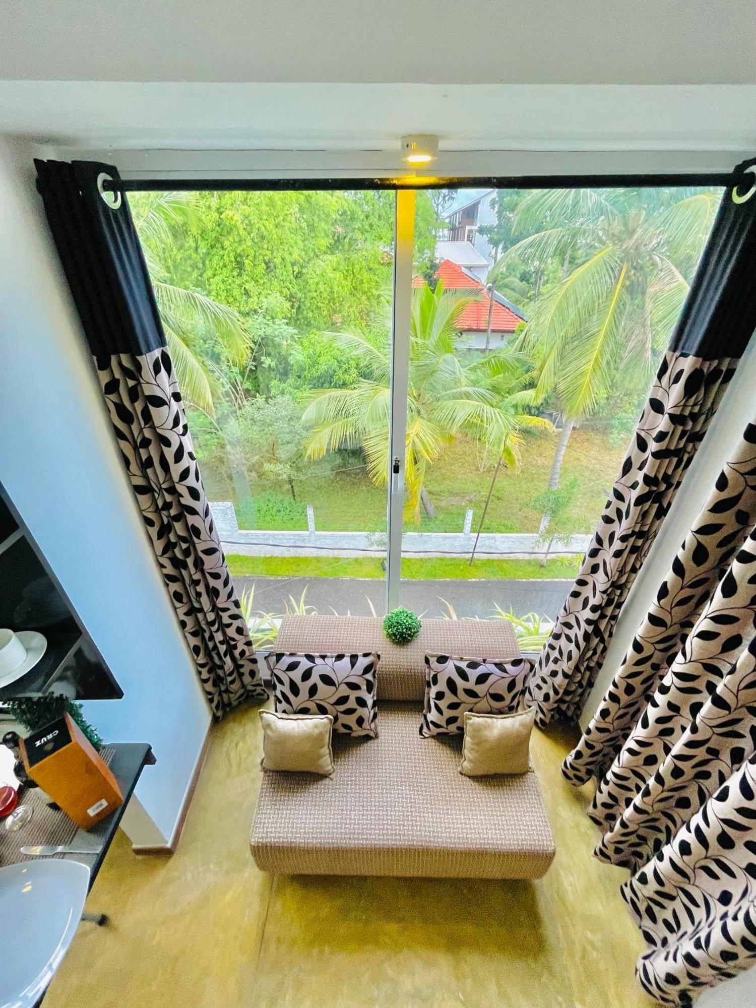 8 Plus Luxury Apartments Negombo Exterior foto